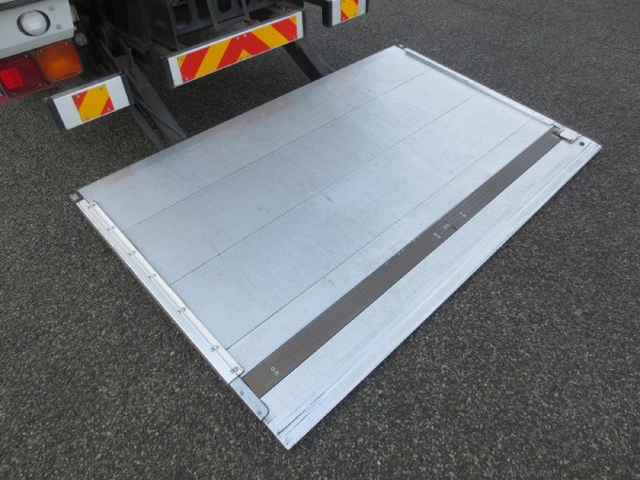 いすゞ フォワード 中型 バン 2RG-FRR90S2(99162) 11枚目