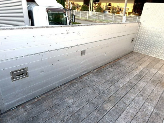 UDトラックス（日産） コンドル 増トン 平ボディ（クレーン付） 2RG-BSR90S2(99165) 8枚目