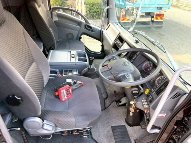 UDトラックス（日産） コンドル 増トン 平ボディ（クレーン付） 2RG-BSR90S2(99165) 28枚目