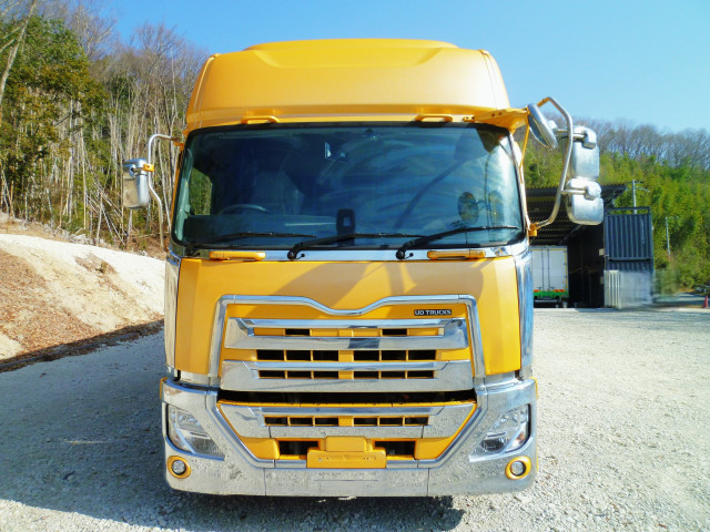 UDトラックス（日産） クオン 大型 ウィング 2PG-CG5CA(99167) 2枚目