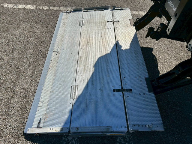 いすゞ エルフ 小型 冷蔵冷凍バン 2RG-NPR88YN(99166) 11枚目