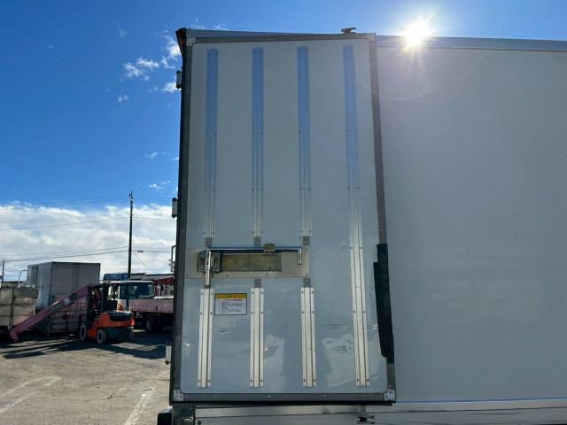 いすゞ エルフ 小型 冷蔵冷凍バン 2RG-NPR88YN(99166) 17枚目