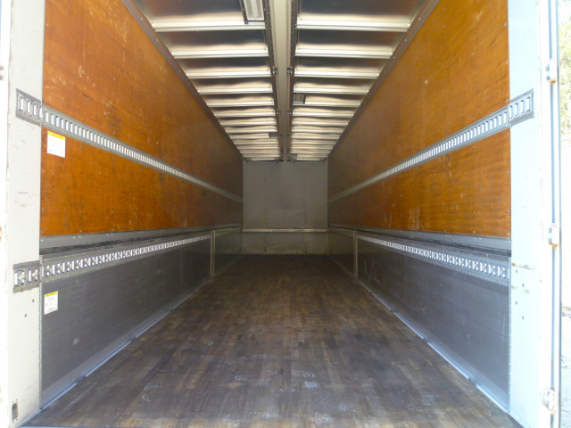 UDトラックス（日産） クオン 大型 ウィング 2PG-CG5CA(99167) 11枚目