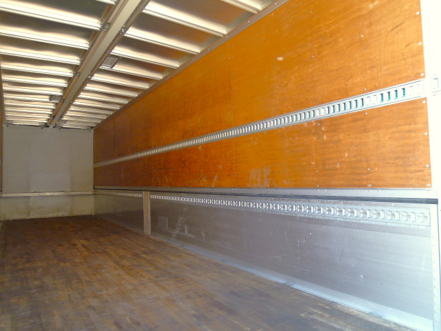 UDトラックス（日産） クオン 大型 ウィング 2PG-CG5CA(99167) 15枚目