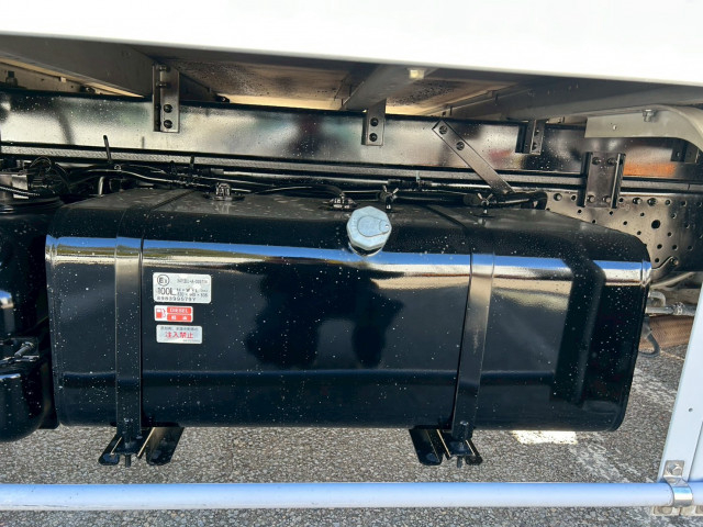 いすゞ エルフ 小型 冷蔵冷凍バン 2RG-NPR88YN(99166) 26枚目