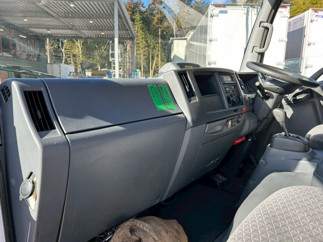 いすゞ エルフ 小型 冷蔵冷凍バン 2RG-NPR88YN(99166) 33枚目