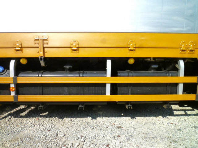 UDトラックス（日産） クオン 大型 ウィング 2PG-CG5CA(99167) 28枚目