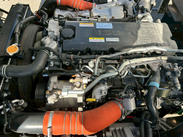 いすゞ エルフ 小型 冷蔵冷凍バン 2RG-NPR88YN(99166) 37枚目