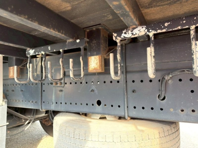 日野 プロフィア 大型 平ボディ 2DG-FR1AJA(99168) 6枚目