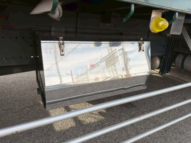 日野 プロフィア 大型 平ボディ 2DG-FR1AJA(99168) 8枚目