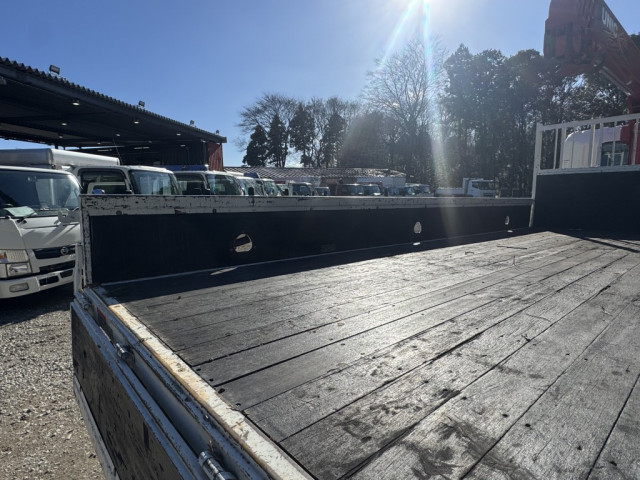 日野 レンジャー 中型 平ボディ（クレーン付） 2KG-FC2ABA(99170) 10枚目