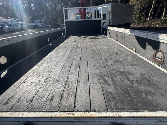 日野 レンジャー 中型 平ボディ（クレーン付） 2KG-FC2ABA(99170) 12枚目