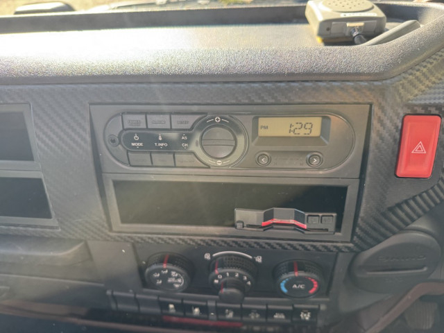 日野 レンジャー 中型 平ボディ（クレーン付） 2KG-FC2ABA(99170) 32枚目