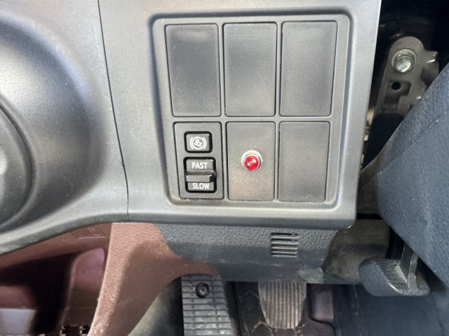 日野 レンジャー 中型 平ボディ（クレーン付） 2KG-FC2ABA(99170) 35枚目