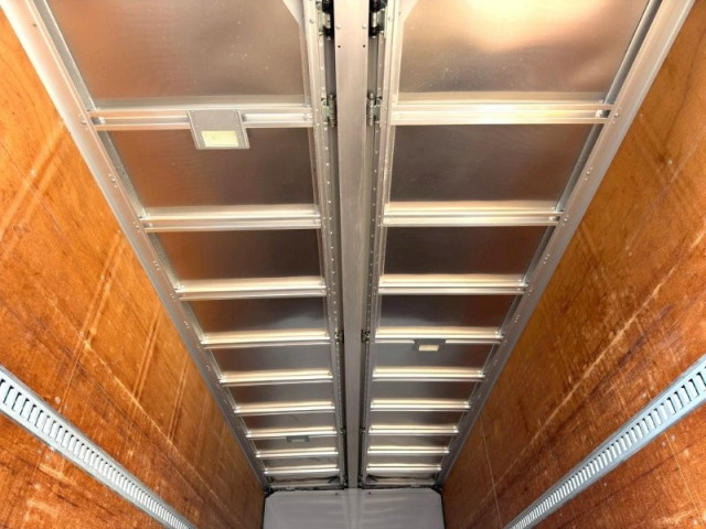 いすゞ フォワード 増トン ウィング 2RG-FSR90T2(99171) 11枚目