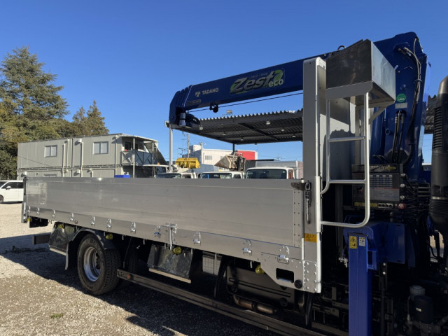 いすゞ フォワード 中型 平ボディ（クレーン付） 2RG-FRR90S2(99172) 6枚目