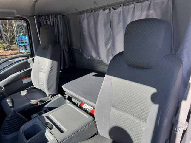 いすゞ フォワード 中型 平ボディ（クレーン付） 2RG-FRR90S2(99172) 37枚目