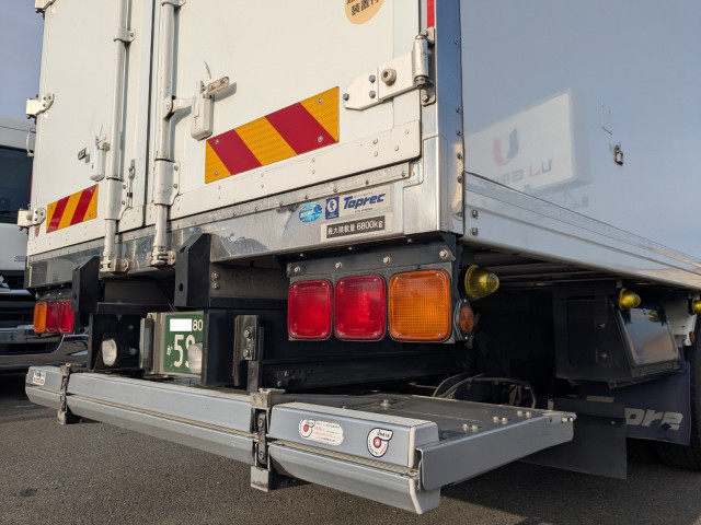 三菱ふそう ファイター 増トン 冷蔵冷凍バン 2KG-FK62FZ(99173) 8枚目