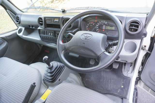 トヨタ ダイナ 小型 Wキャブ LDY-KDY281(99174) 3枚目