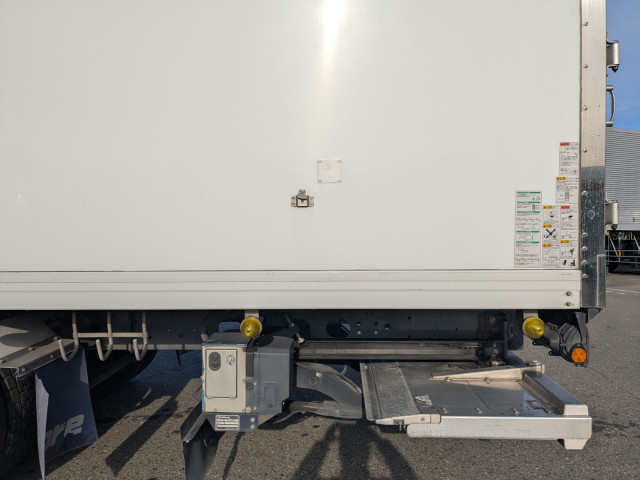 三菱ふそう ファイター 増トン 冷蔵冷凍バン 2KG-FK62FZ(99173) 25枚目