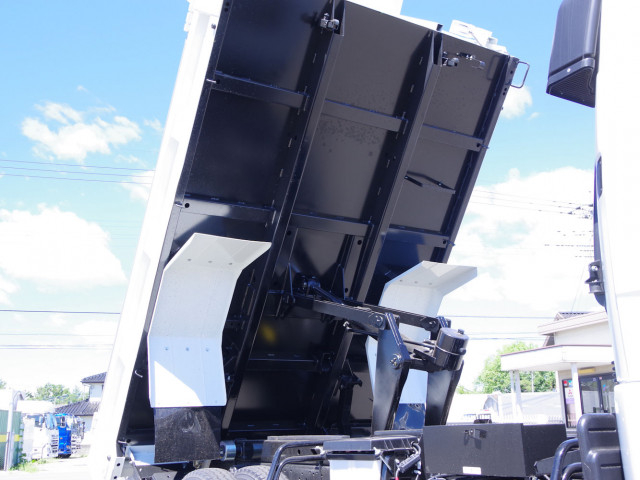 三菱ふそう ファイター 中型 土砂ダンプ 2KG-FK62F(108437) 11枚目