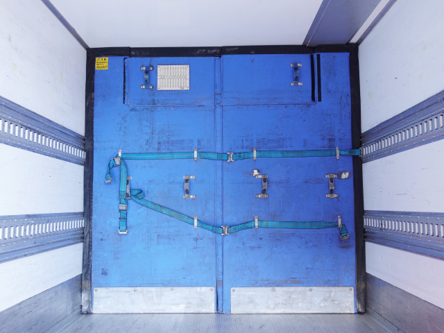 日野 レンジャー 中型 冷蔵冷凍バン 2KG-FC2ABA(99185) 4枚目