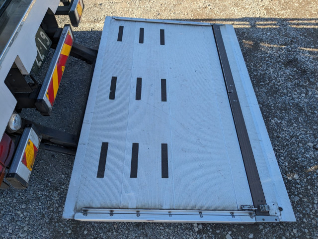 日野 レンジャー 増トン 冷蔵冷凍バン QKG-FE7JUAG(99190) 11枚目