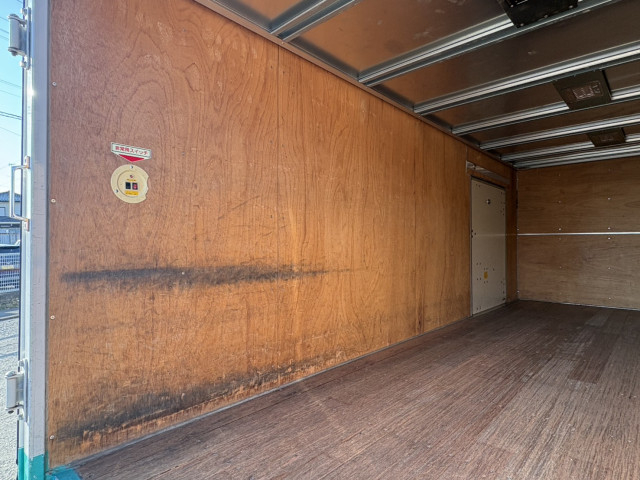 いすゞ エルフ 小型 バン TRG-NMR85AN(99193) 10枚目