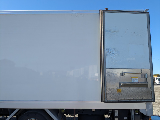 日野 レンジャー 増トン 冷蔵冷凍バン QKG-FE7JUAG(99192) 25枚目