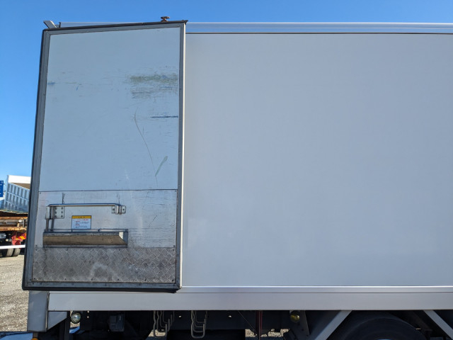 日野 レンジャー 増トン 冷蔵冷凍バン QKG-FE7JUAG(99192) 32枚目