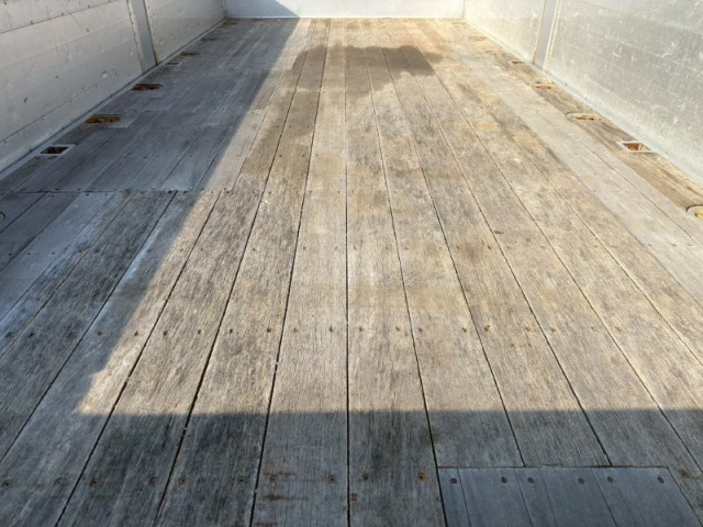 いすゞ フォワード 増トン 平ボディ（クレーン付） LPG-FTR90T2(99196) 7枚目