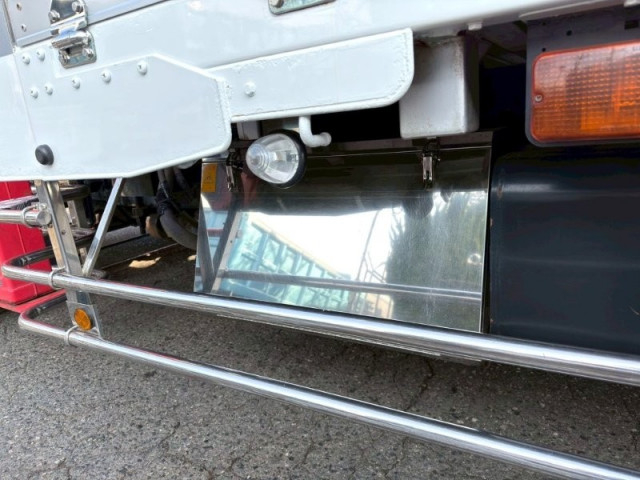 いすゞ フォワード 増トン 平ボディ（クレーン付） LPG-FTR90T2(99196) 18枚目