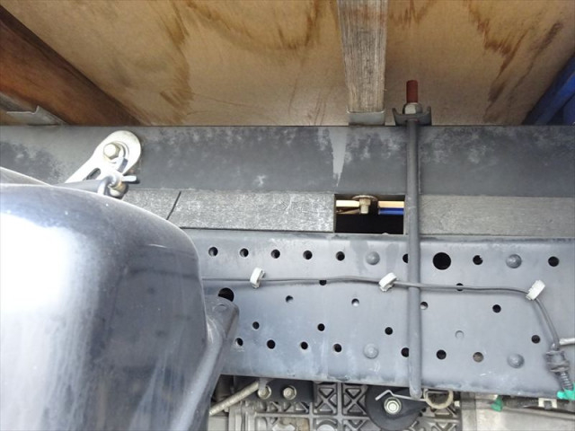 いすゞ エルフ 小型 平ボディ TRG-NKR85A(99197) 7枚目