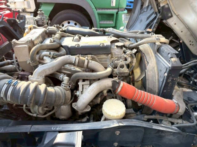 いすゞ フォワード 増トン 平ボディ（クレーン付） LPG-FTR90T2(99196) 29枚目