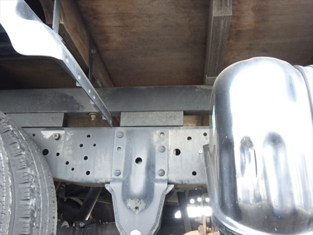 いすゞ エルフ 小型 平ボディ TRG-NKR85A(99197) 8枚目