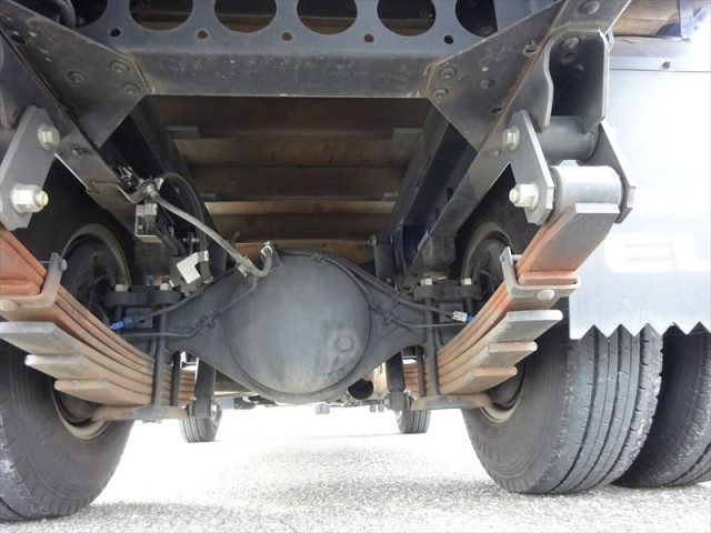 いすゞ エルフ 小型 平ボディ TRG-NKR85A(99197) 10枚目