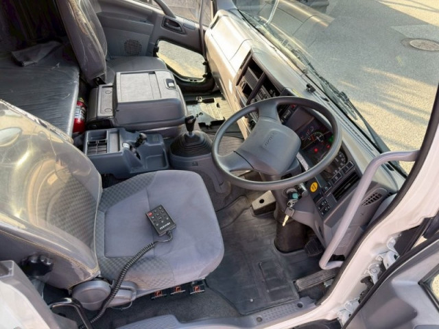 いすゞ フォワード 増トン 平ボディ（クレーン付） LPG-FTR90T2(99196) 33枚目