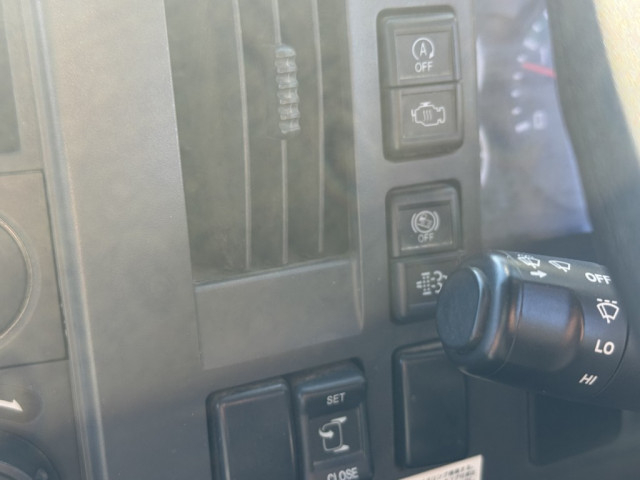 いすゞ フォワード 中型 平ボディ（クレーン付） TKG-FRR90S2(99201) 30枚目