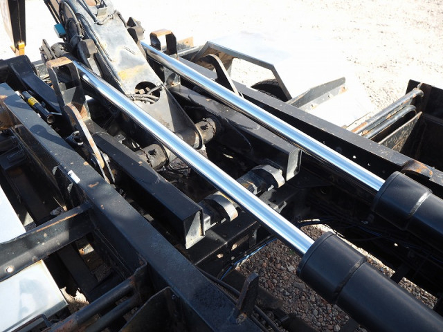 三菱ふそう ファイター 中型 コンテナ専用車 TKG-FK71F(99202) 9枚目