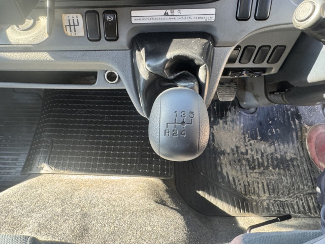 三菱ふそう キャンター 小型 平ボディ（クレーン付） TKG-FEB80(99204) 34枚目