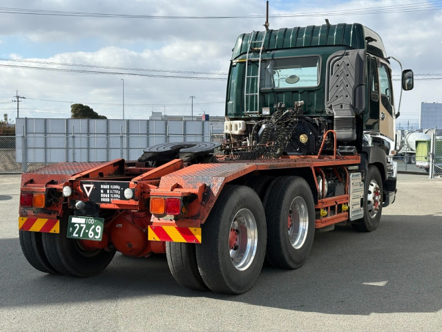 いすゞ ギガ 大型 トラクタ QDG-EXZ52AJ(99205) 5枚目