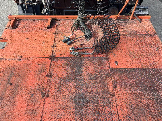 いすゞ ギガ 大型 トラクタ QDG-EXZ52AJ(99205) 18枚目