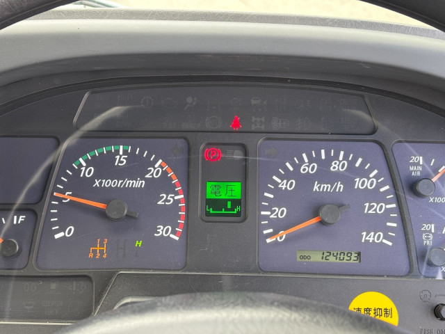 いすゞ ギガ 大型 トラクタ QDG-EXZ52AJ(99205) 22枚目