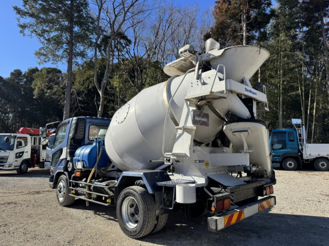 三菱ふそう ファイター 増トン ミキサー車 QKG-FK72FZ(99209) 4枚目