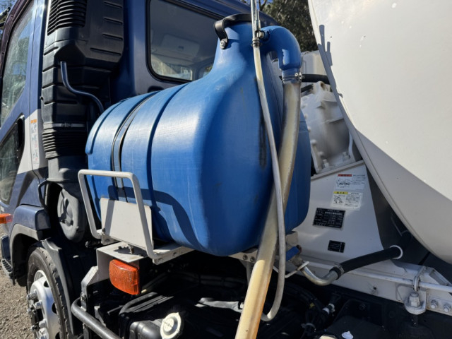 三菱ふそう ファイター 増トン ミキサー車 QKG-FK72FZ(99209) 18枚目