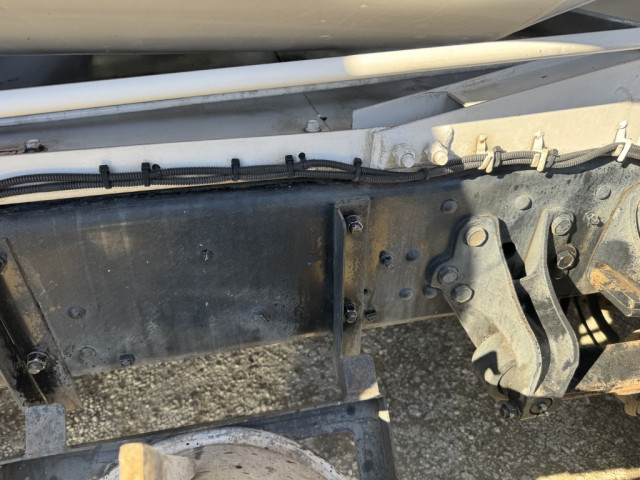 三菱ふそう ファイター 増トン ミキサー車 QKG-FK72FZ(99209) 24枚目