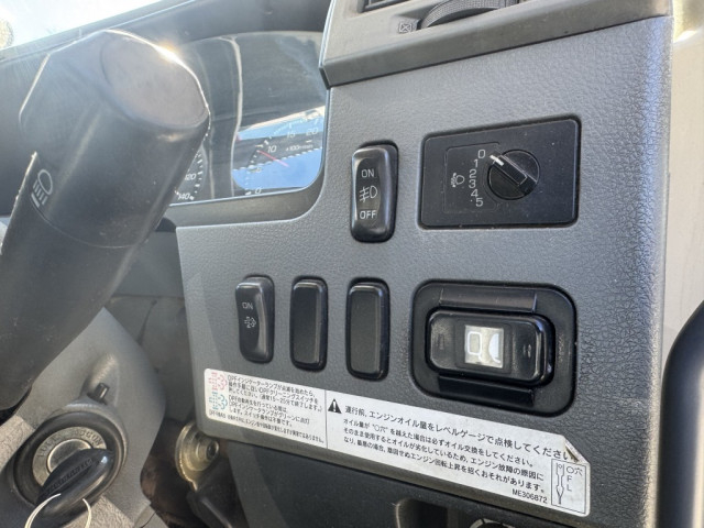 三菱ふそう ファイター 増トン ミキサー車 QKG-FK72FZ(99209) 35枚目