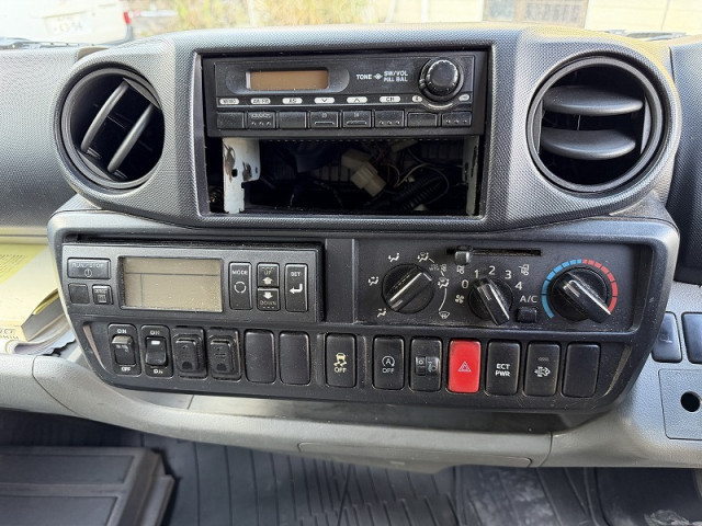 日野 デュトロ 小型 冷蔵冷凍バン TKG-XZC600M(99210) 24枚目