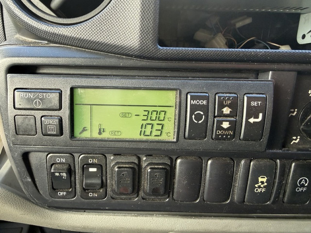 日野 デュトロ 小型 冷蔵冷凍バン TKG-XZC600M(99210) 31枚目