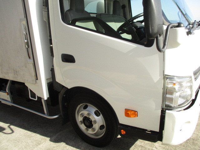 日野 デュトロ 小型 バン TKG-XZU710M(99214) 41枚目